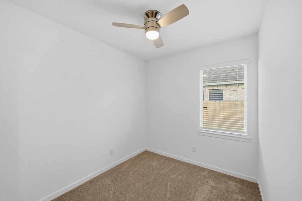 9743 Avalon View Drive - Photo 12