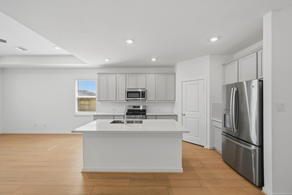 9743 Avalon View Drive - Photo 16