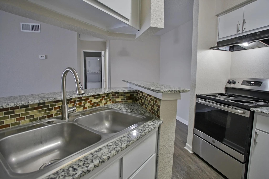 2700 S Dairy Ashford Road - Photo 8