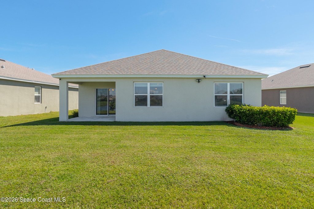 465 Sorrento Drive - Photo 7