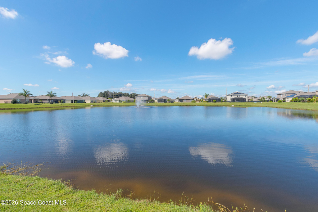 465 Sorrento Drive - Photo 5