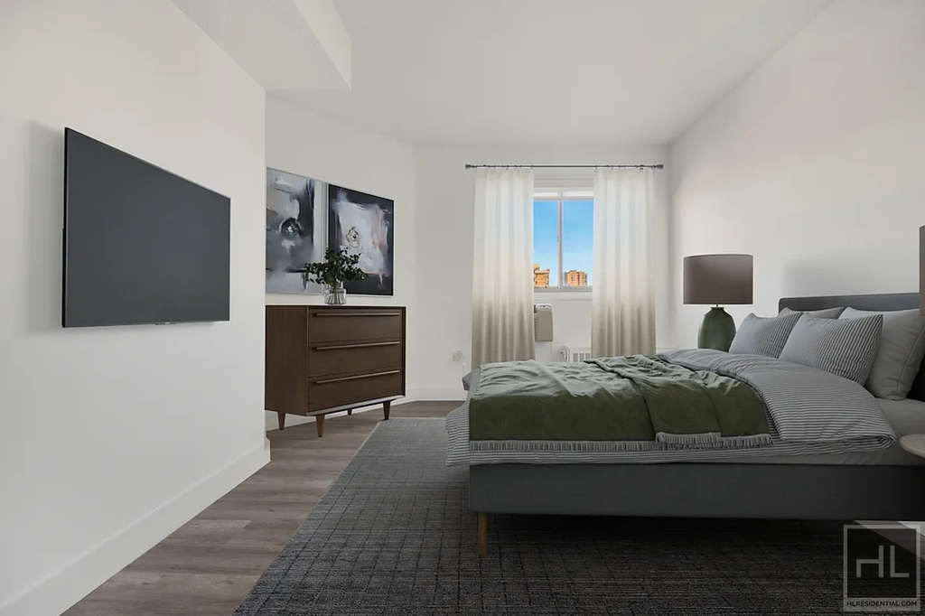 2nd Avenue - Photo 2