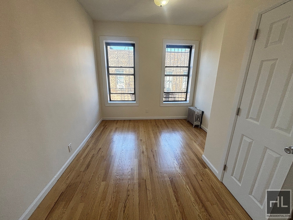 East 12th Street - Photo 2