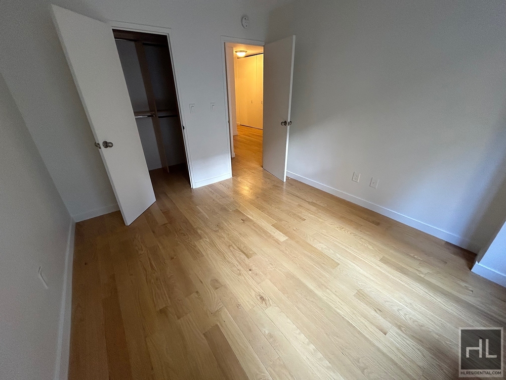 East 49 Street - Photo 2