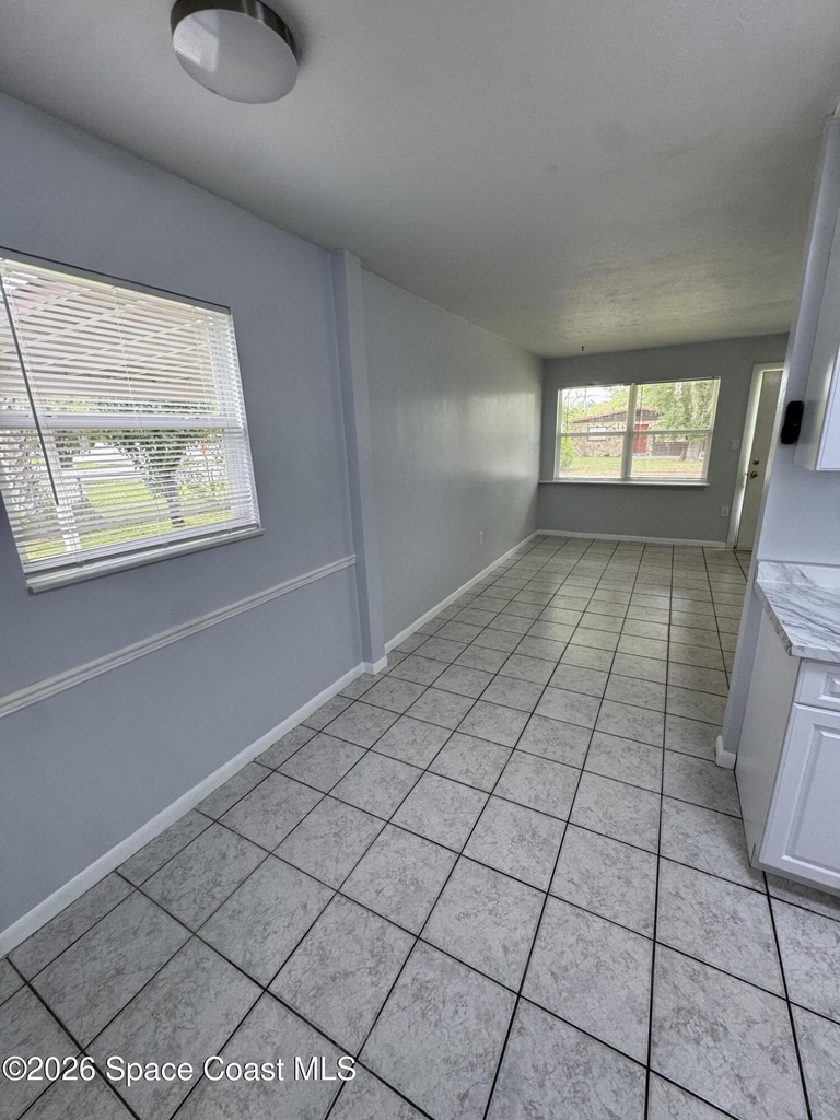 4480 Gray Avenue - Photo 4