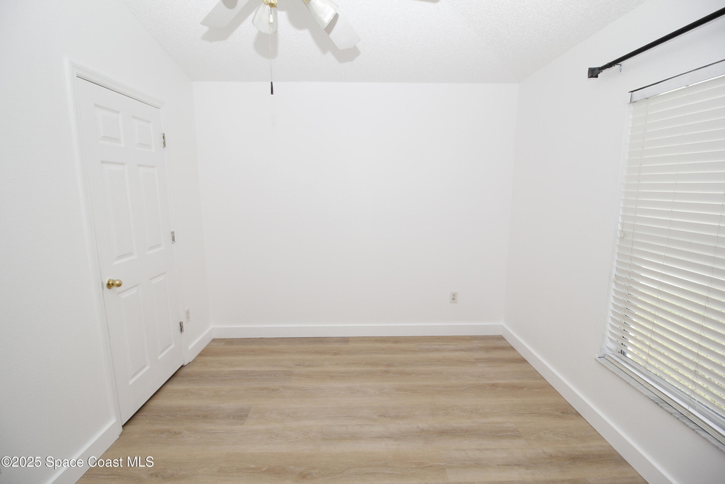 2440 Bridgeport Circle - Photo 18