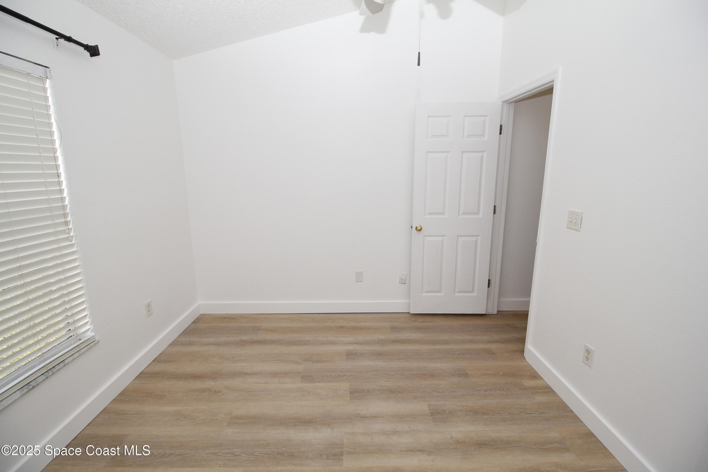 2440 Bridgeport Circle - Photo 19