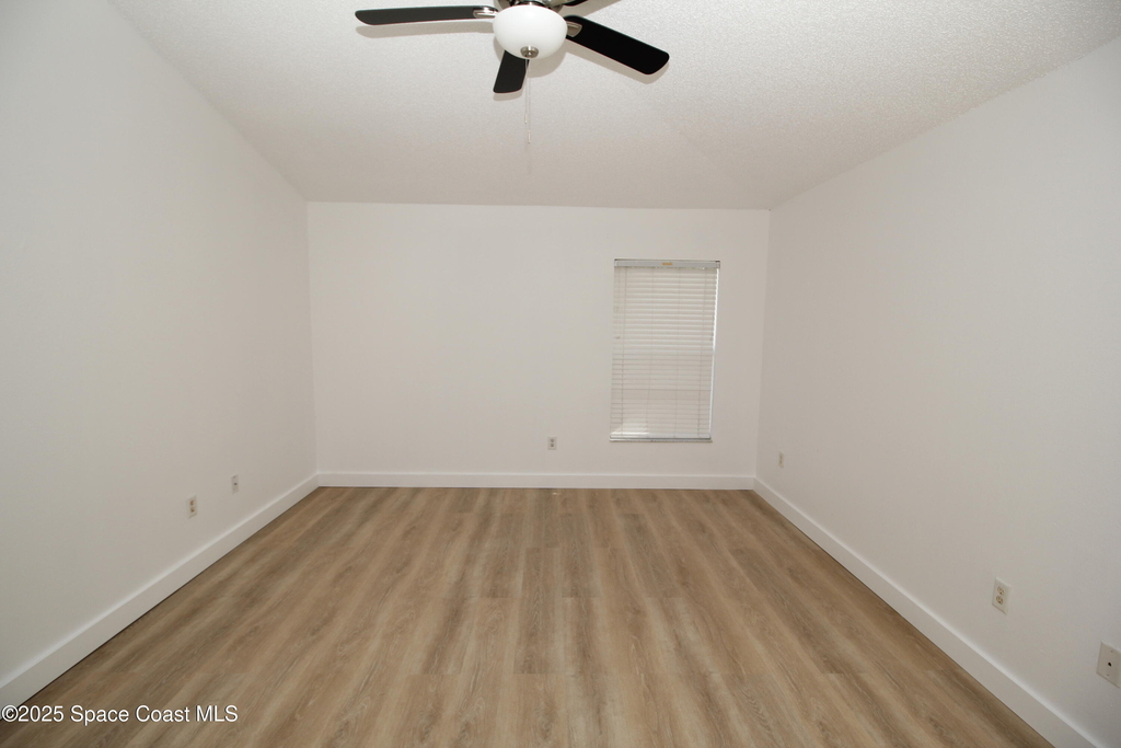 2440 Bridgeport Circle - Photo 9