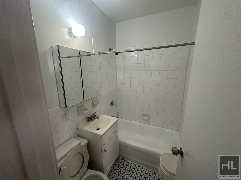 East 38th Street - Photo 5