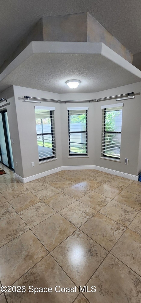 1247 Donegal Drive - Photo 10