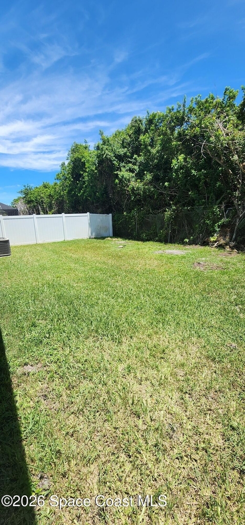 1247 Donegal Drive - Photo 24