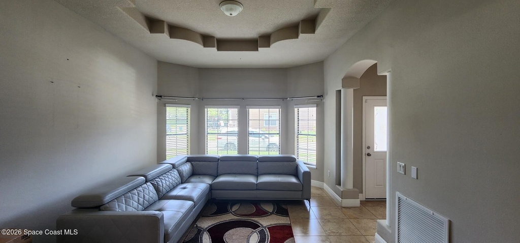 1247 Donegal Drive - Photo 6