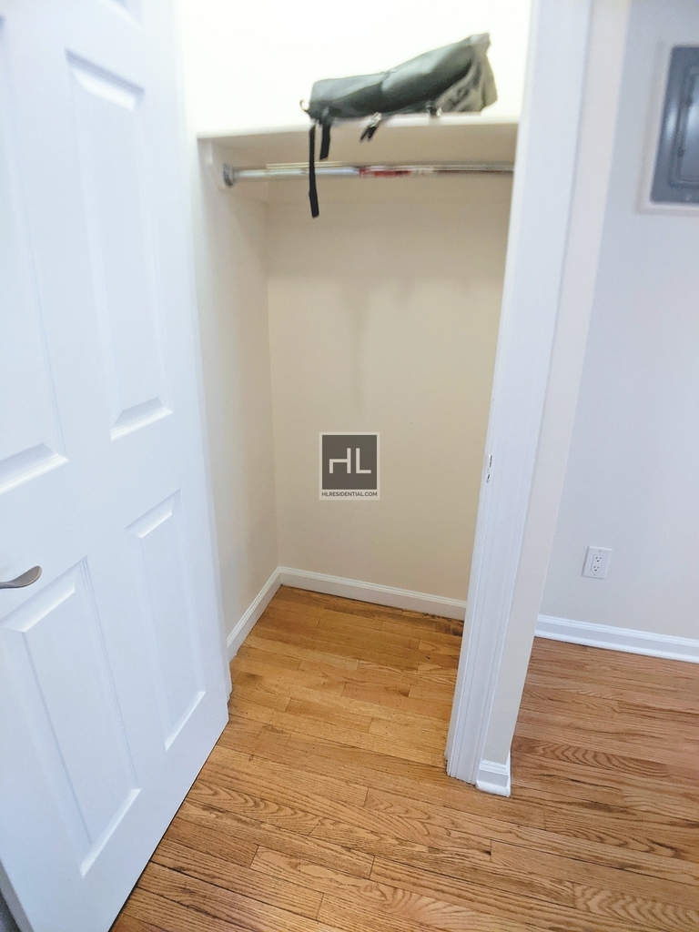 West 56 Street - Photo 4