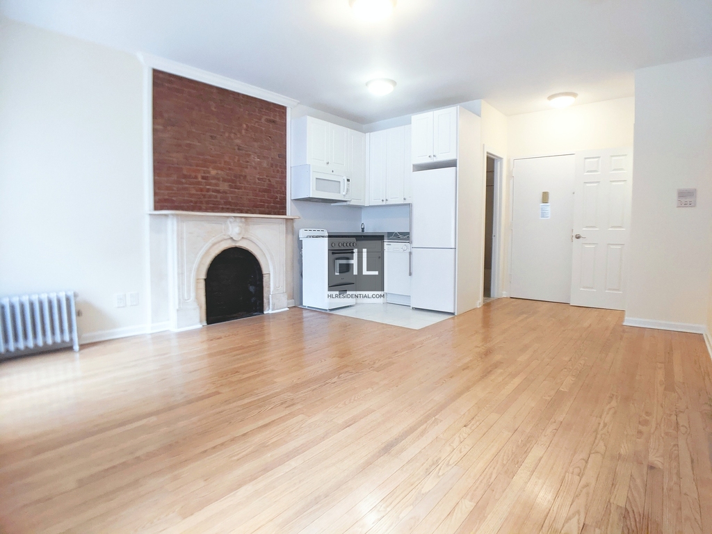West 56 Street - Photo 1
