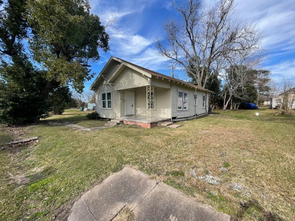 724 Orange Avenue - Photo 0