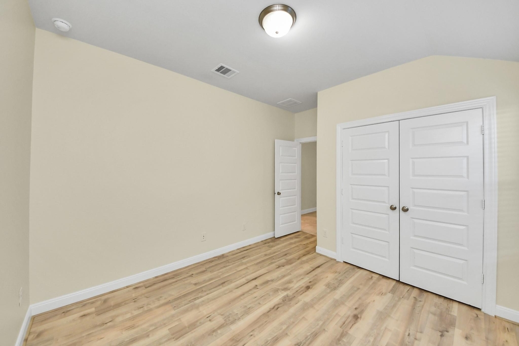 24654 Greenwood Bay Drive - Photo 35