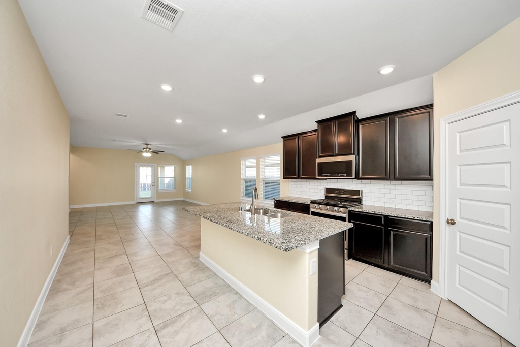 24654 Greenwood Bay Drive - Photo 11