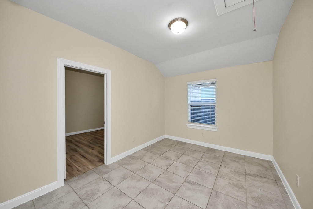 24654 Greenwood Bay Drive - Photo 30