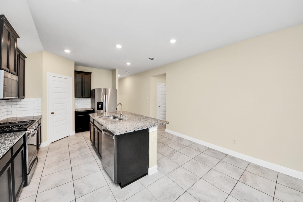 24654 Greenwood Bay Drive - Photo 7