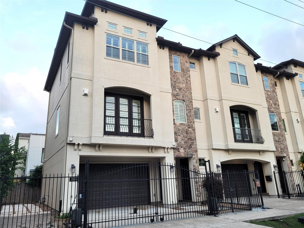 1508 Fowler Street - Photo 0