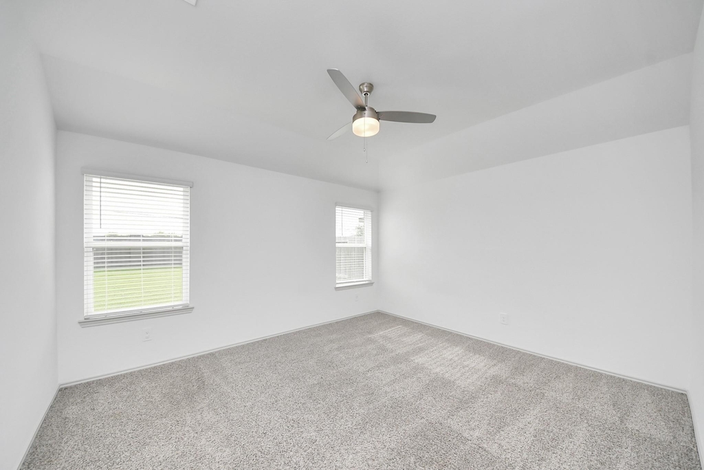 3521 Rockefeller Road - Photo 26