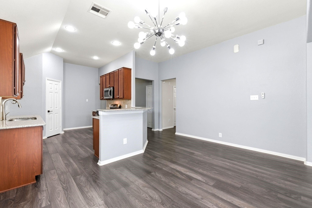 15002 Miller Meadows Lane - Photo 14