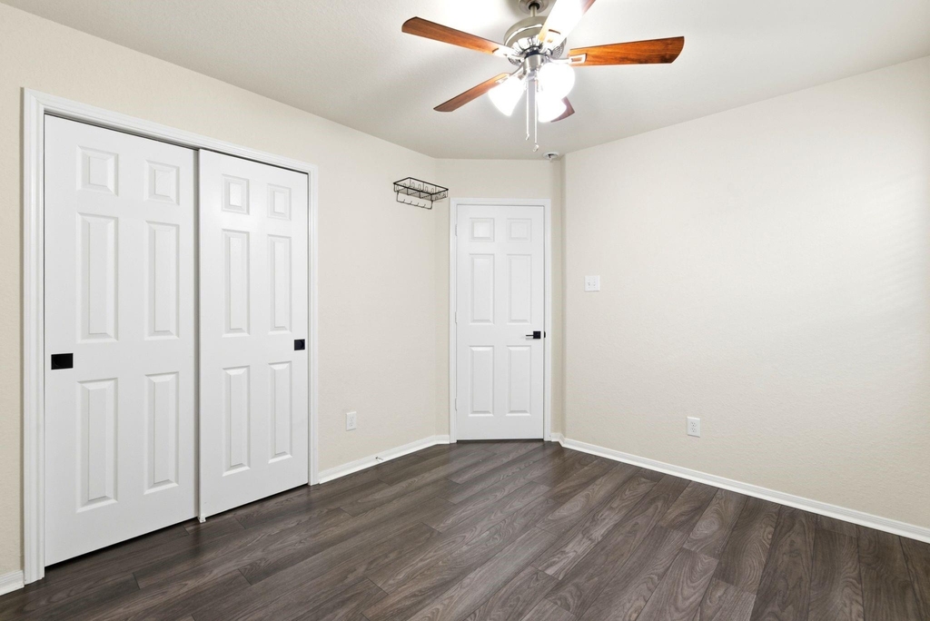 15002 Miller Meadows Lane - Photo 30