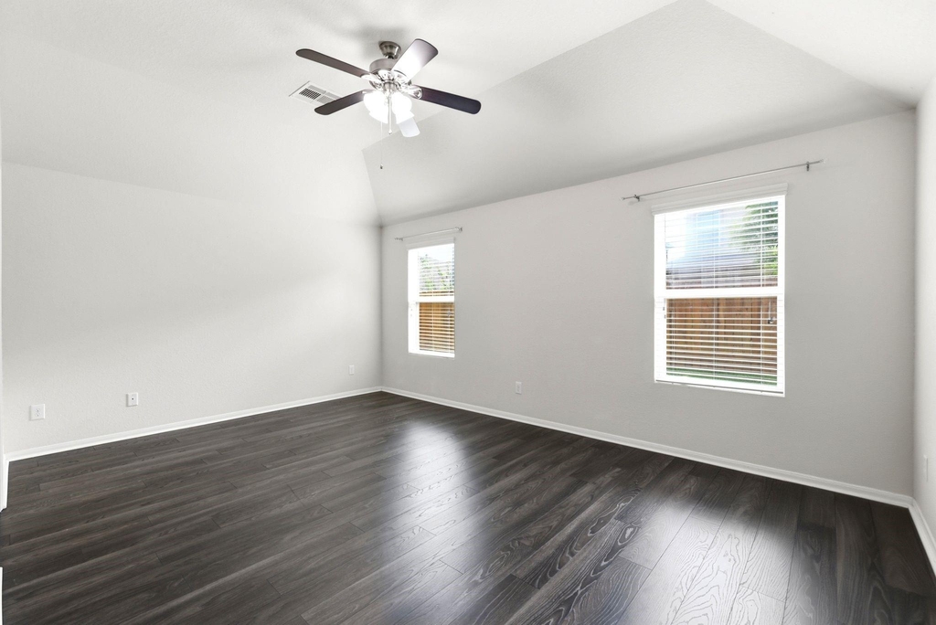 15002 Miller Meadows Lane - Photo 19