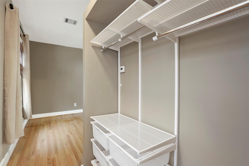 1227 Harvard Street - Photo 8
