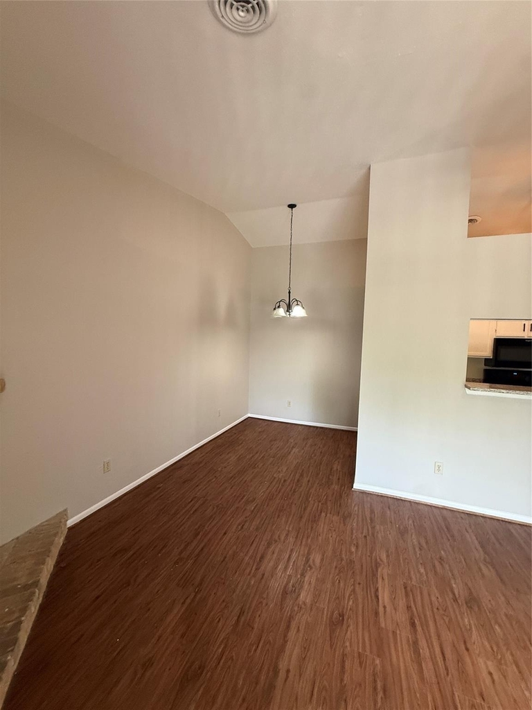 923 Carrell Street - Photo 6