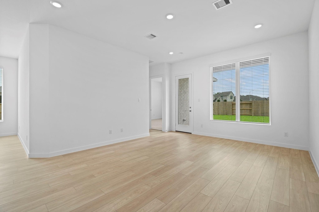 2720 Grove Crest Drive - Photo 14