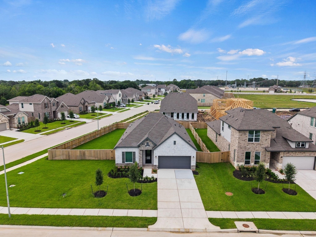 2720 Grove Crest Drive - Photo 3