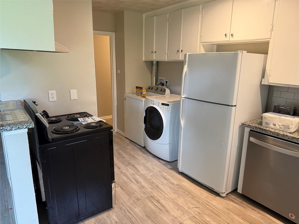 7626 Rhobell Street - Photo 9