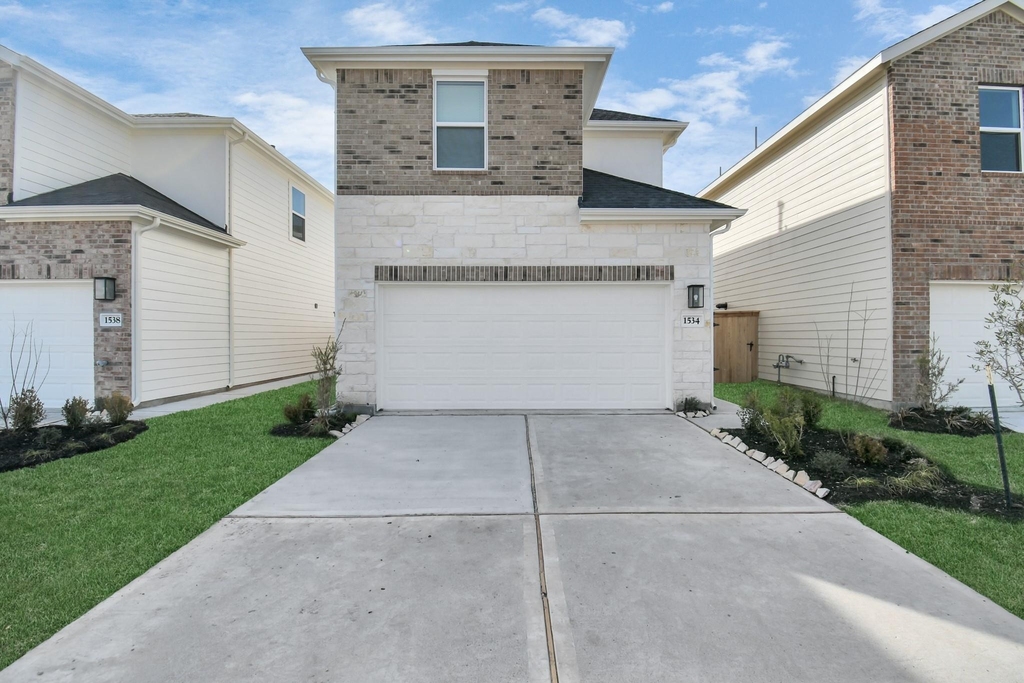 1534 Revolution Way - Photo 3