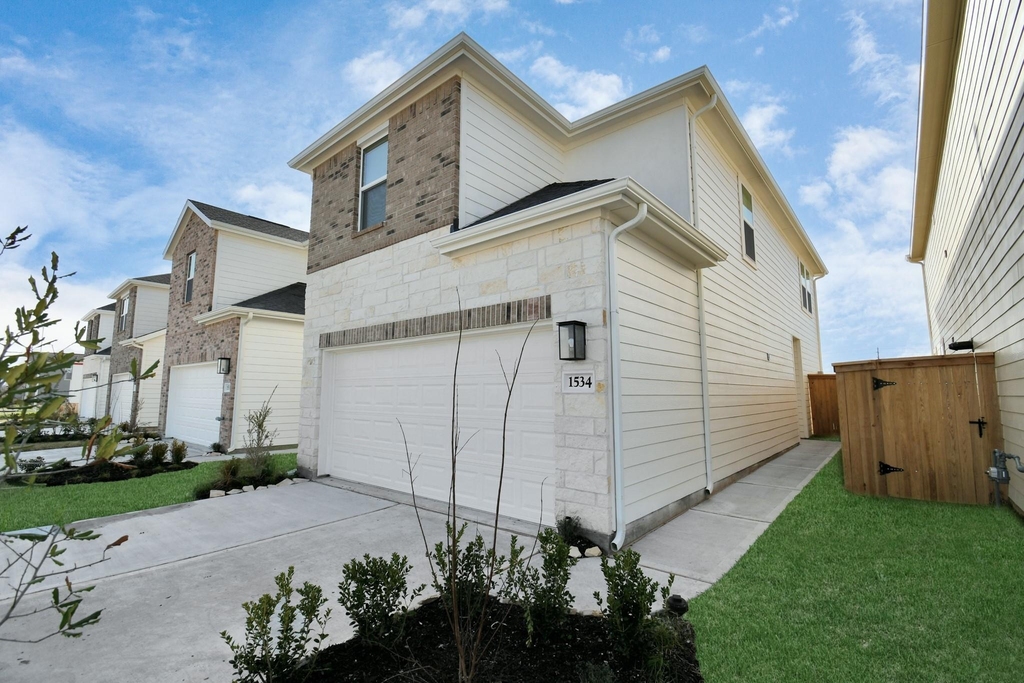 1534 Revolution Way - Photo 5