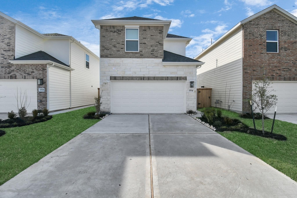 1534 Revolution Way - Photo 2