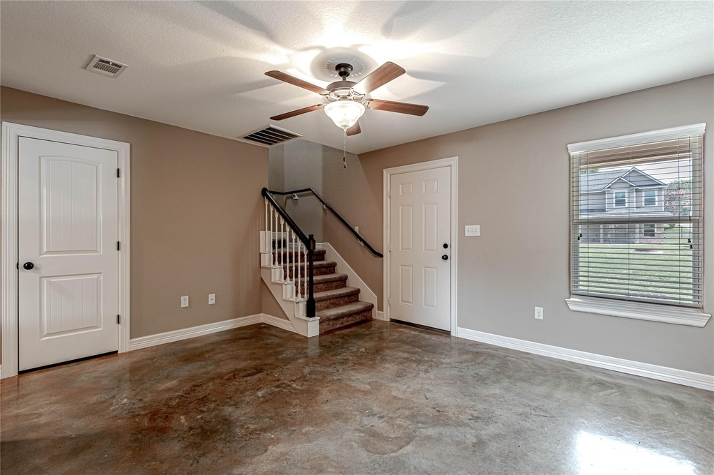 2002 20th Street - Photo 5