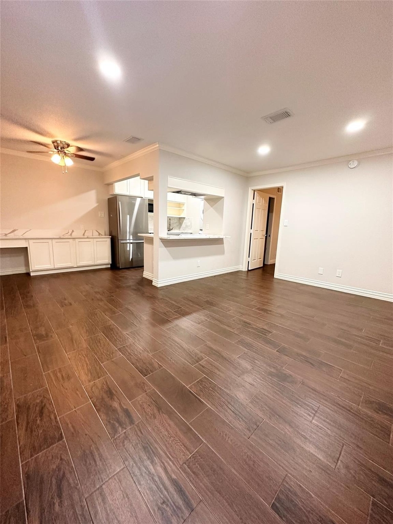 8935 Gaylord Street - Photo 3