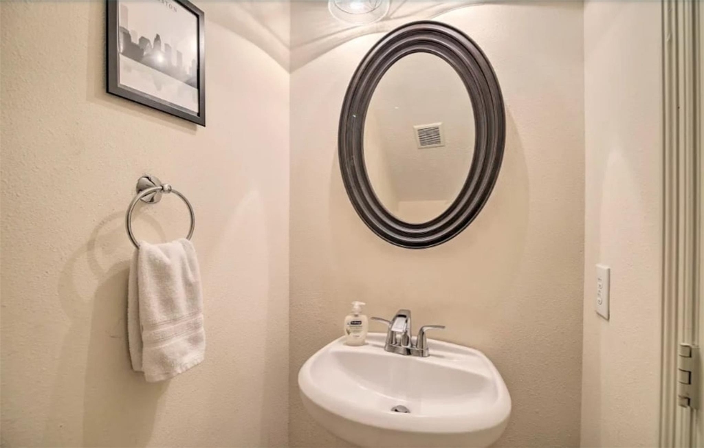 1006 Rochow Street - Photo 12