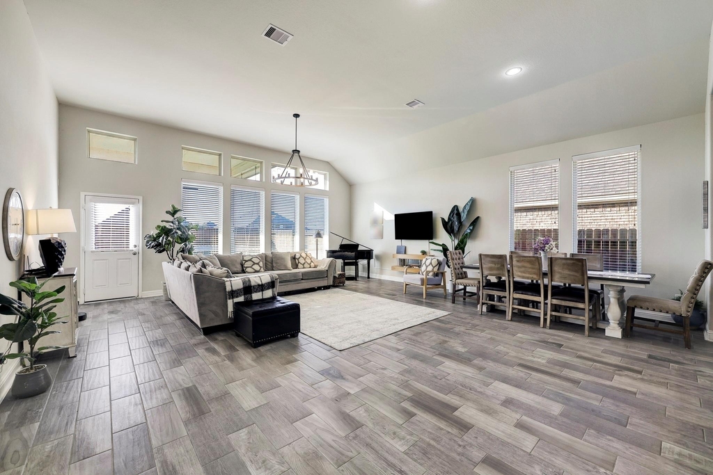 5215 Baroness Lane - Photo 8