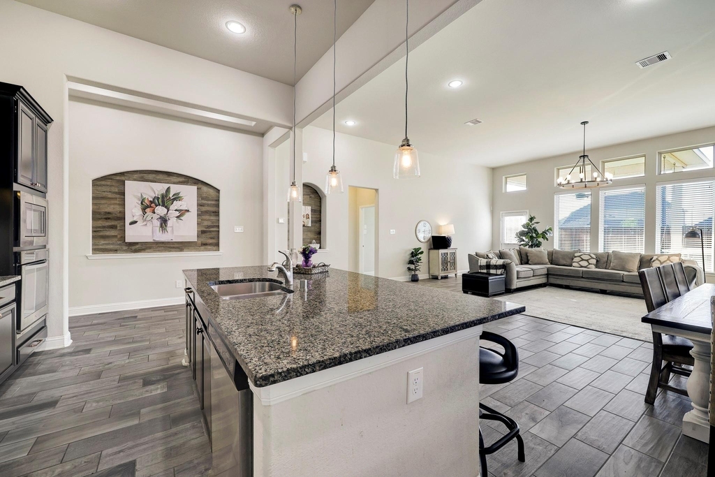 5215 Baroness Lane - Photo 7