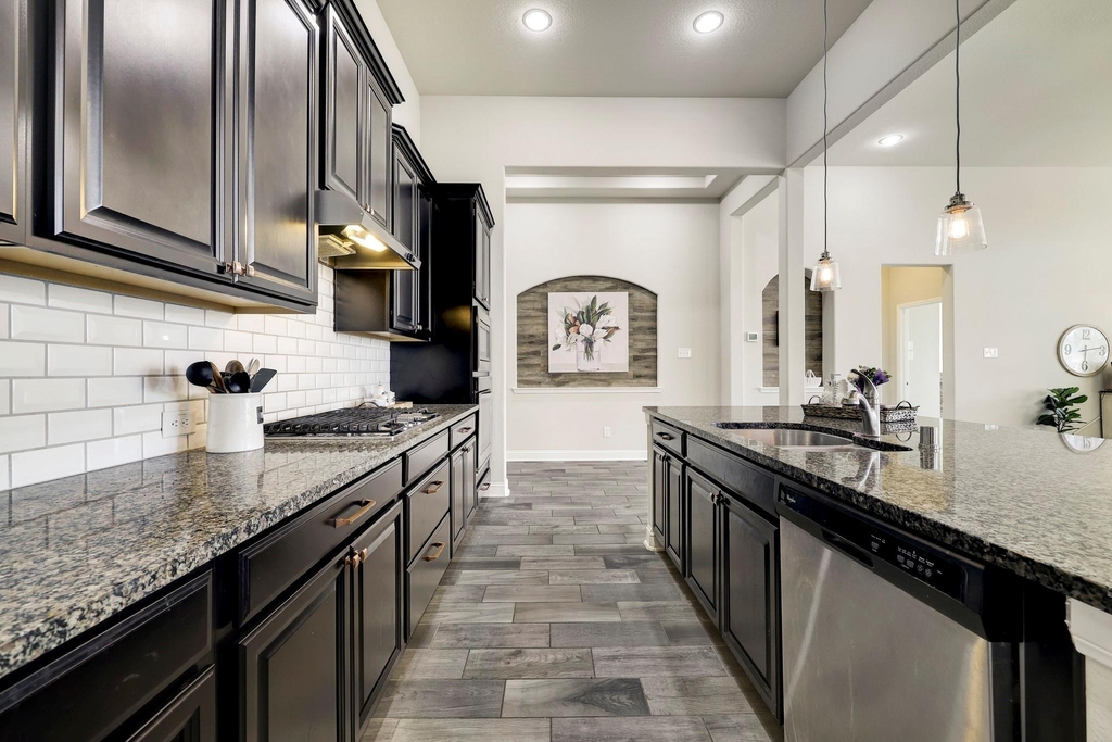 5215 Baroness Lane - Photo 6