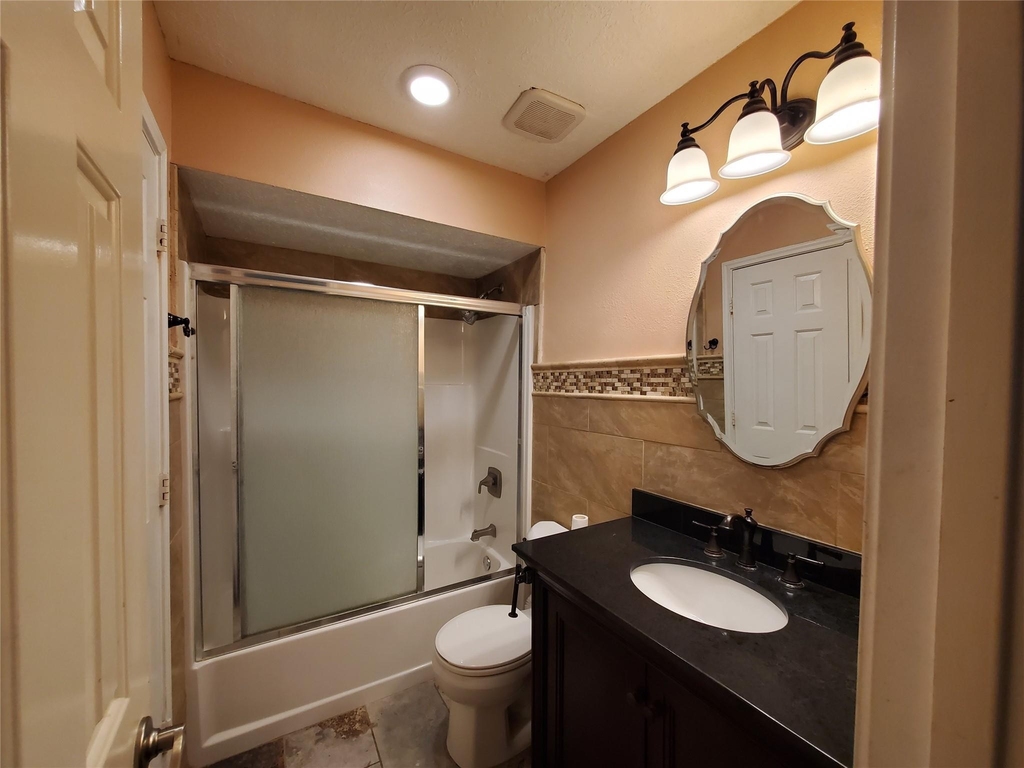 2107 Tower Bridge Road - Photo 16