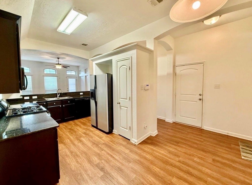 2007 Timberline Court - Photo 3