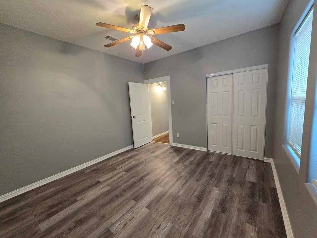 3125 Illinois Street - Photo 13
