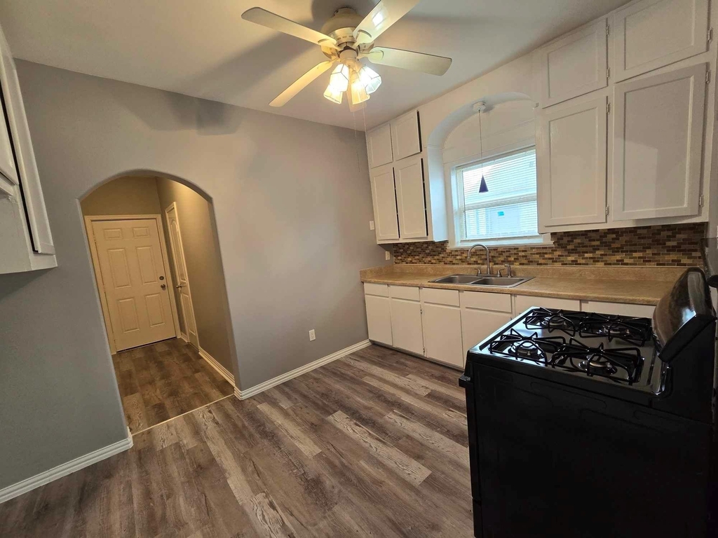3125 Illinois Street - Photo 18