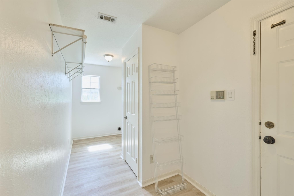 188 N Golden Arrow Circle N - Photo 9
