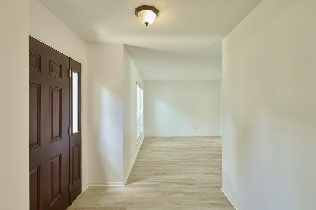 188 N Golden Arrow Circle N - Photo 1