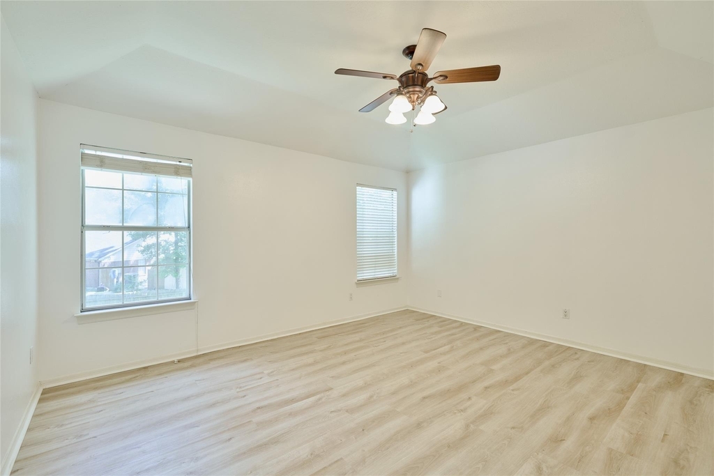 188 N Golden Arrow Circle N - Photo 17