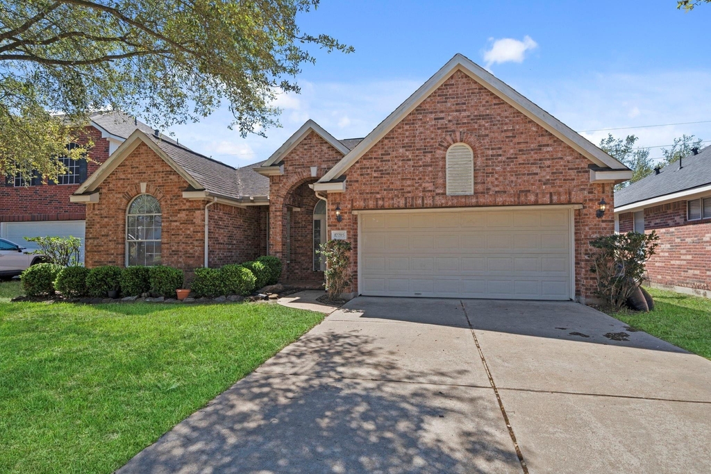 17215 Fernchase Court - Photo 5